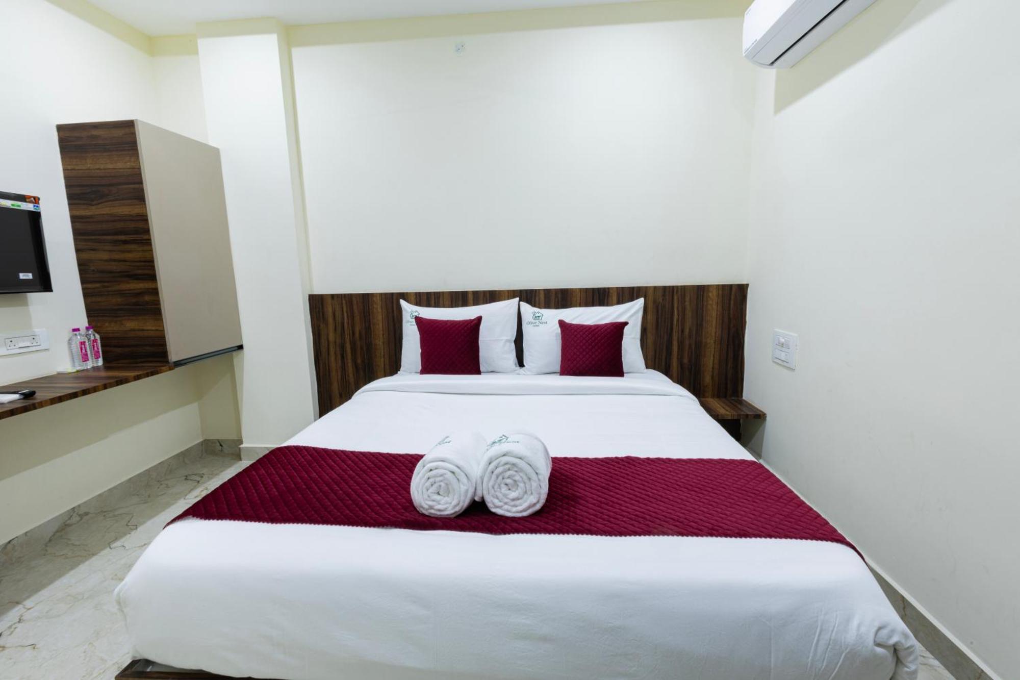 Hotel Olive Nest- Tirupati Bus Stand- 300 Meters, Railway Station- 400 Meters Exterior foto
